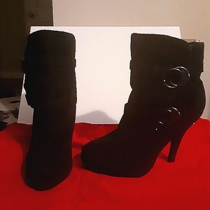 💖Charlotte Russe Black, platform, ankle boots. Size 8 1/2.